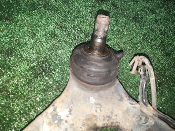 РЫЧАГ НА TOYOTA GRANVIA VCH10W 5VZ-FE