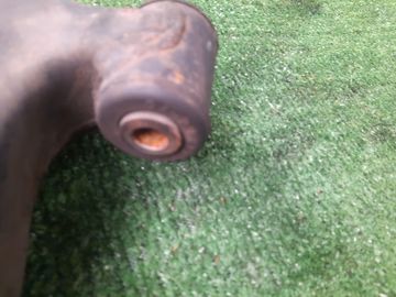 РЫЧАГ НА MITSUBISHI LIBERO CB1V 4G13