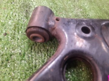 РЫЧАГ НА TOYOTA PASSO SETTE M512E 3SZ-VE