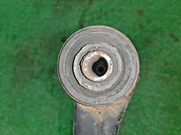 РЫЧАГ НА TOYOTA SEQUOIA UCK45 2UZ-FE