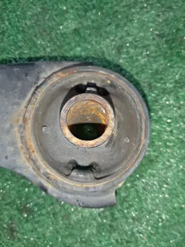 РЫЧАГ НА DAIHATSU MOVE CONTE L585S KF