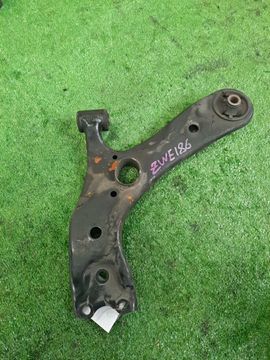 РЫЧАГ НА TOYOTA AURIS ZWE186H 2ZR-FXE