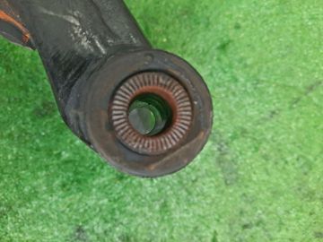 РЫЧАГ НА TOYOTA AURIS ZWE186H 2ZR-FXE