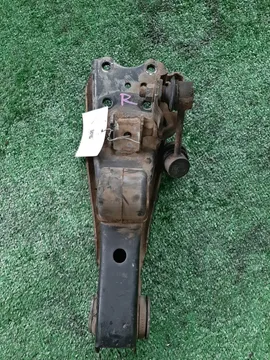 РЫЧАГ НА TOYOTA GRAND HIACE VCH10W 5VZ-FE