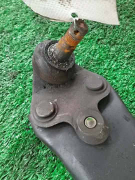 РЫЧАГ НА TOYOTA CALDINA AZT241W 1AZ-FSE