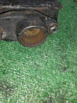 РЫЧАГ НА NISSAN CARAVAN E24 TD27