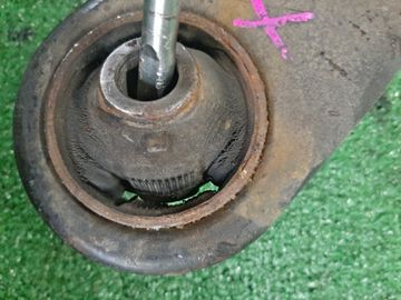 РЫЧАГ НА TOYOTA RAV4 ACA31W 2AZ-FE