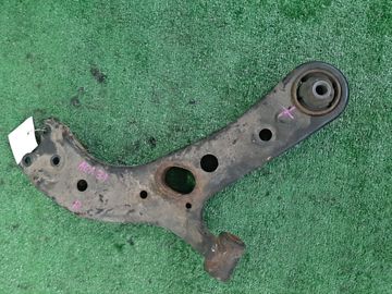 РЫЧАГ НА TOYOTA RAV4 ACA31W 2AZ-FE