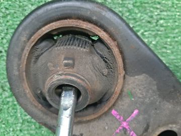 РЫЧАГ НА TOYOTA RAV4 ACA31W 2AZ-FE