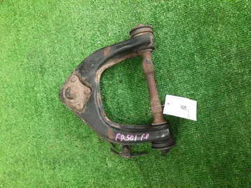 РЫЧАГ НА MITSUBISHI CANTER FD501B 4M40