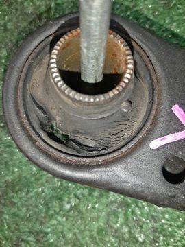 РЫЧАГ НА TOYOTA CARIB AE111 4A-FE