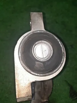 РЫЧАГ НА NISSAN FUGA Y51 VQ37VHR