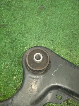 РЫЧАГ НА SUZUKI IGNIS FF21S K12C