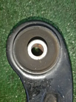 РЫЧАГ НА SUZUKI IGNIS FF21S K12C