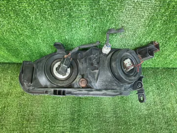 ФАРА НА TOYOTA COROLLA LEVIN AE111