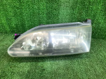 ФАРА НА TOYOTA COROLLA LEVIN AE111