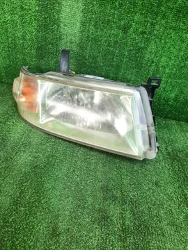 ФАРА НА MAZDA BONGO FRIENDEE SGLR