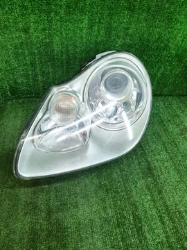 ФАРА НА PORSCHE CAYENNE 955