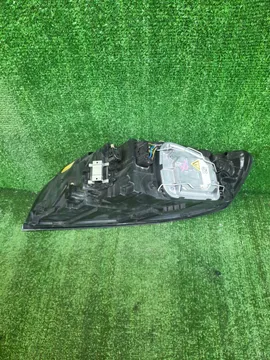 ФАРА НА VOLVO V50 MW43