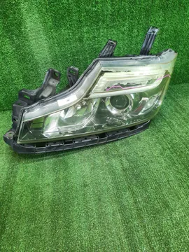 ФАРА НА HONDA STEPWGN RK5