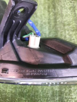 ФАРА НА NISSAN PRESAGE TU31