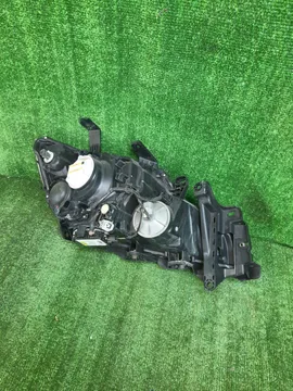 ФАРА НА HONDA STEPWGN RK1