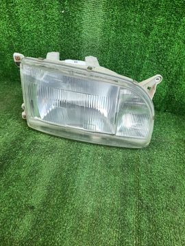 ФАРА НА TOYOTA HIACE KZH106G