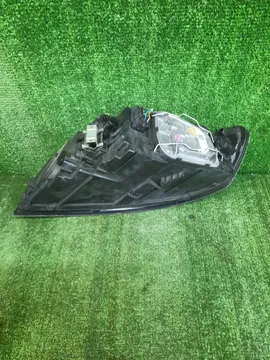ФАРА НА VOLVO V50 MW43