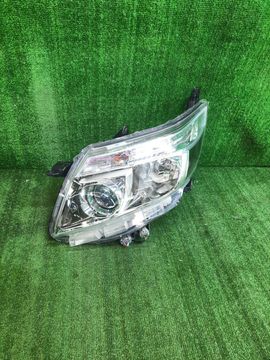 ФАРА НА TOYOTA ESQUIRE ZRR80G