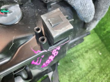 ФАРА НА TOYOTA ESQUIRE ZRR80G