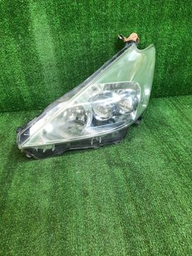 ФАРА НА TOYOTA PRIUS ALPHA ZVW41W