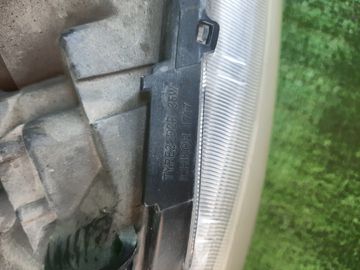 ФАРА НА NISSAN LIBERTY RM12