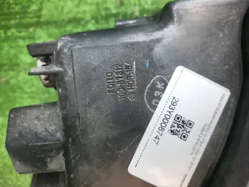 ФАРА НА MITSUBISHI PAJERO IO H76W