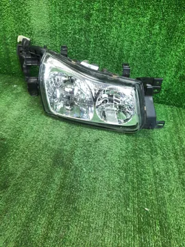ФАРА НА NISSAN LIBERTY PM12