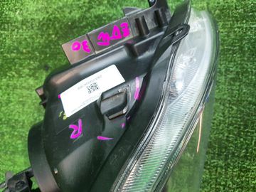 ФАРА НА TOYOTA PRIUS ZVW30