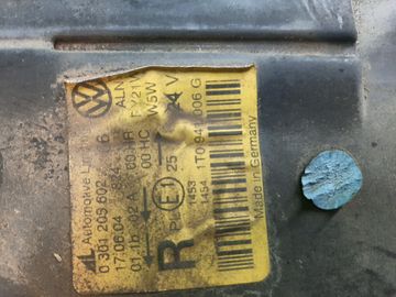 ФАРА НА VOLKSWAGEN TOURAN 1T1