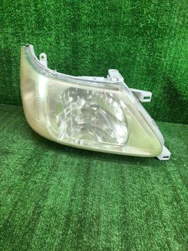 ФАРА НА NISSAN SERENA TC24