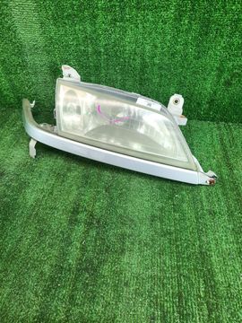 ФАРА НА TOYOTA CARINA AT211