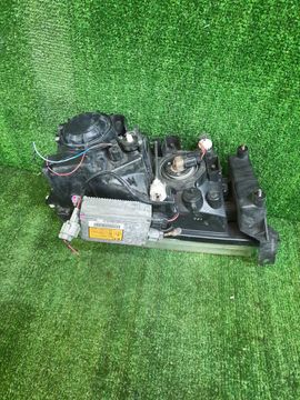 ФАРА НА NISSAN PRESAGE U30