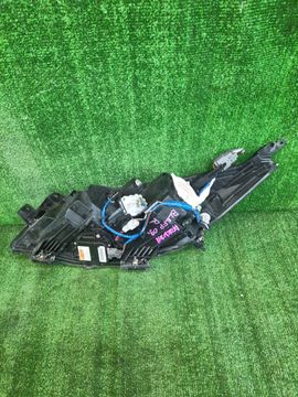 ФАРА НА MAZDA AXELA BLEAP