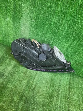 ФАРА НА AUDI TT 8J