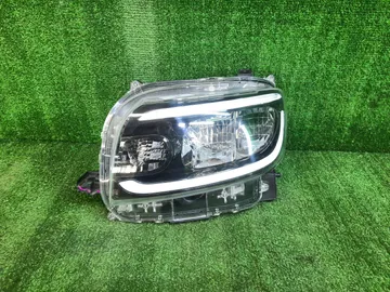 ФАРА НА DAIHATSU TANTO LA650S