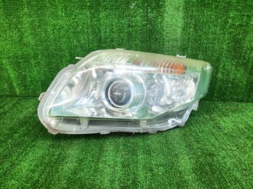 ФАРА НА TOYOTA COROLLA  AXIO NZE141