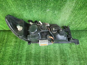 ФАРА НА NISSAN PRESAGE U30
