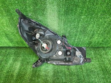 ФАРА НА TOYOTA OPA ZCT10