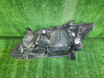 ФАРА НА TOYOTA COROLLA RUNX NZE121