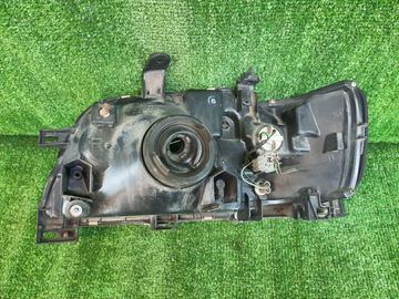 ФАРА НА NISSAN CUBE Z10