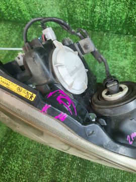 ФАРА НА TOYOTA PRIUS ZVW30