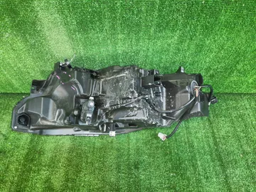 ФАРА НА NISSAN X-TRAIL SNT33