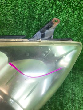 ФАРА НА TOYOTA AVENSIS AZT251